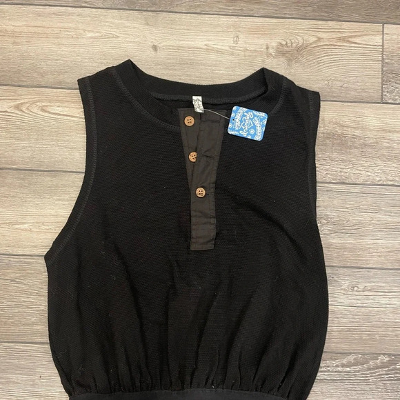 Free People Bodysuit NWT Peek Aye Black Textured Henley Sleeveless Top Small - Picture 4 of 10